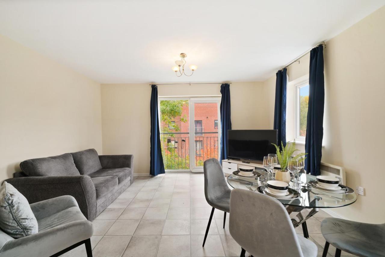 Peaceful 2Br Flat With Historic Bottle Kilns View & Free Parking Located Near City Centre Stoke-on-Trent Exteriér fotografie