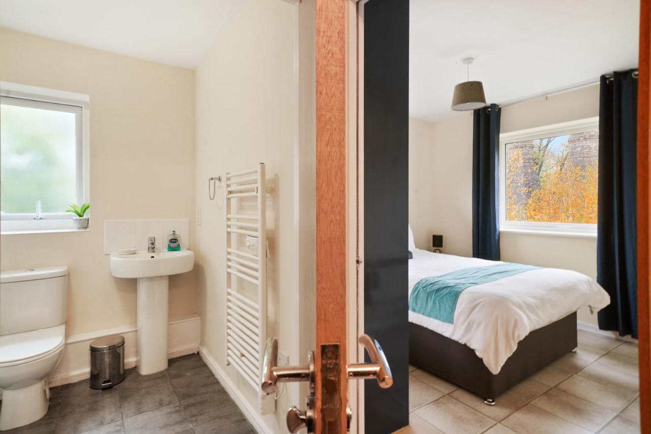 Peaceful 2Br Flat With Historic Bottle Kilns View & Free Parking Located Near City Centre Stoke-on-Trent Exteriér fotografie