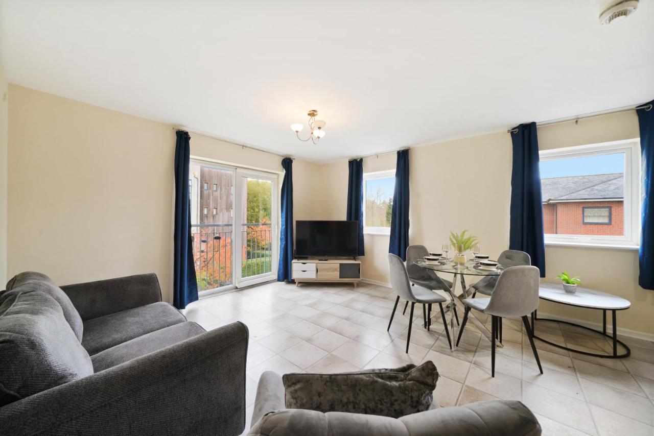 Peaceful 2Br Flat With Historic Bottle Kilns View & Free Parking Located Near City Centre Stoke-on-Trent Exteriér fotografie